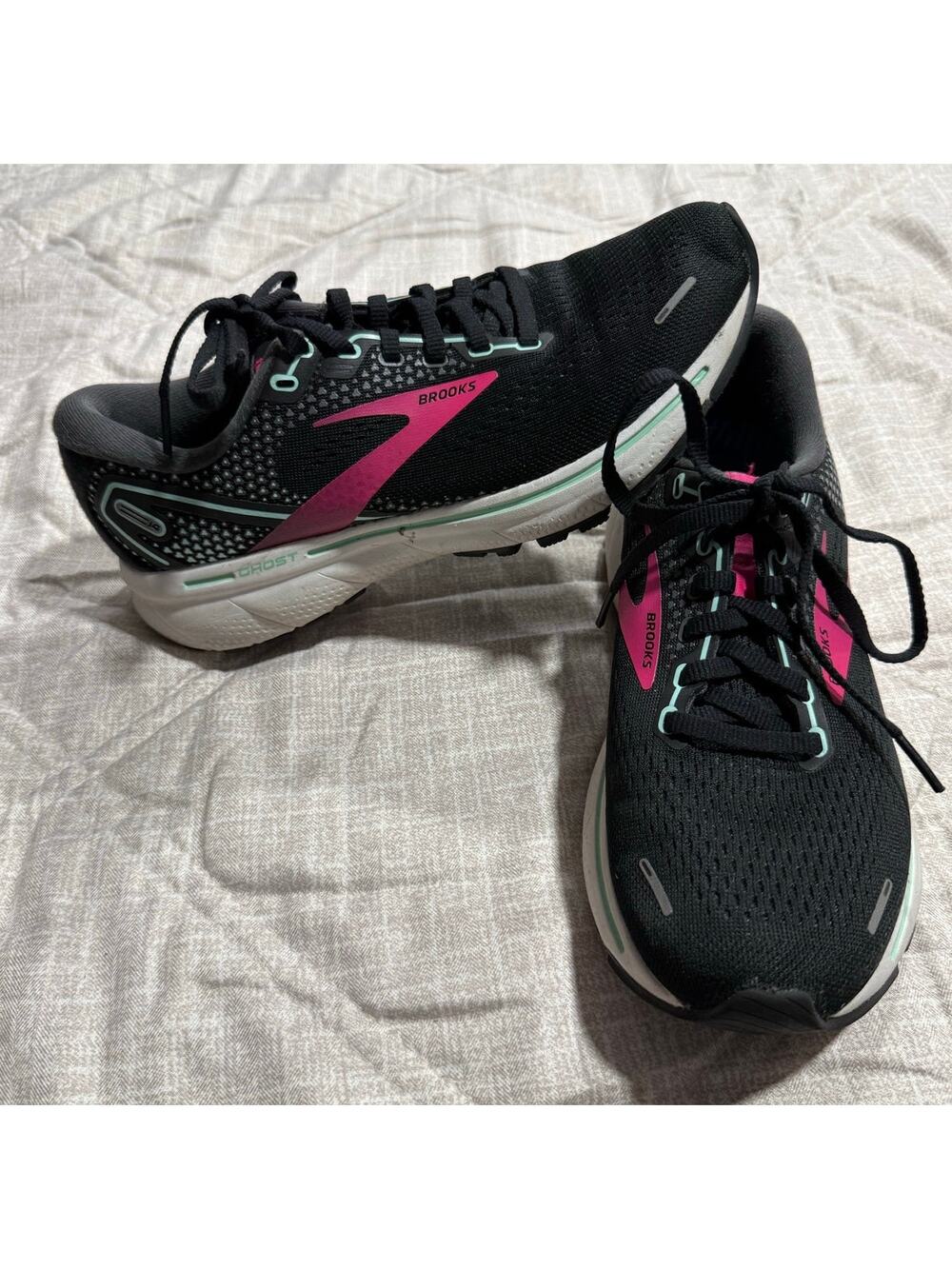 Brooks Ghost 14 Sneakers Runnings Shoes Womens Sz 7.5 M Black Pink 1203561B013